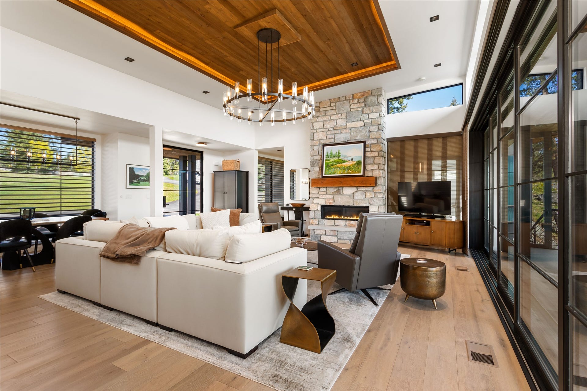 48 Eagle Rock Drive, Bigfork, MT 59911 Huge Sliding Glass Door