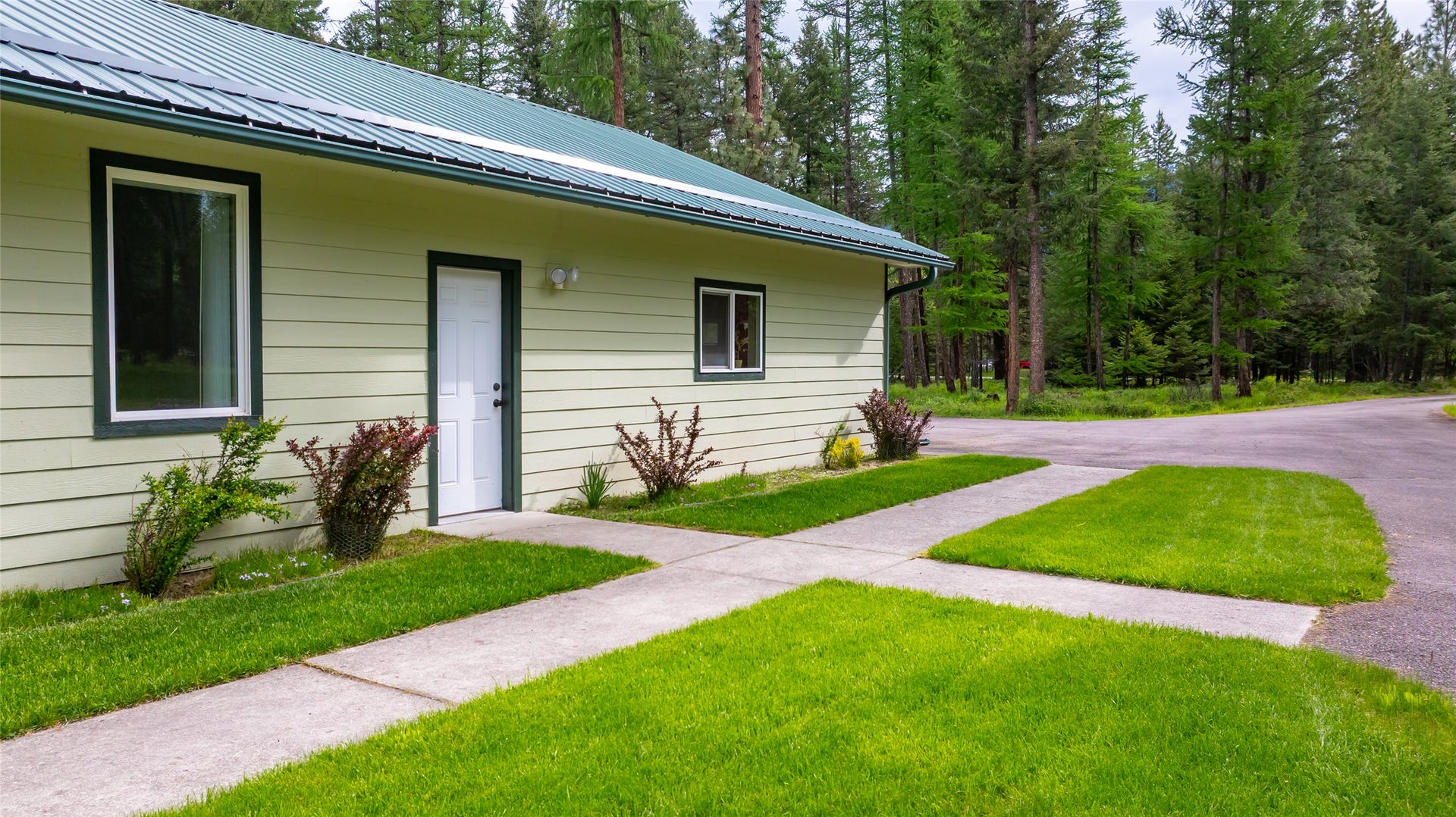 13033 Trinkus Lane, Bigfork, MT 59911 13033 Trinkus Lane, Bigfork, MT 59911