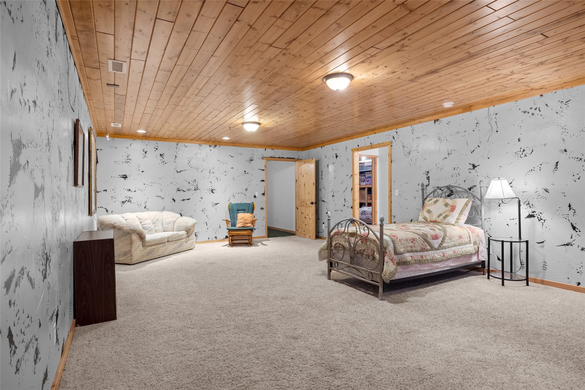 13033 Trinkus Lane, Bigfork, MT 59911 13033 Trinkus Lane, Bigfork, MT 59911