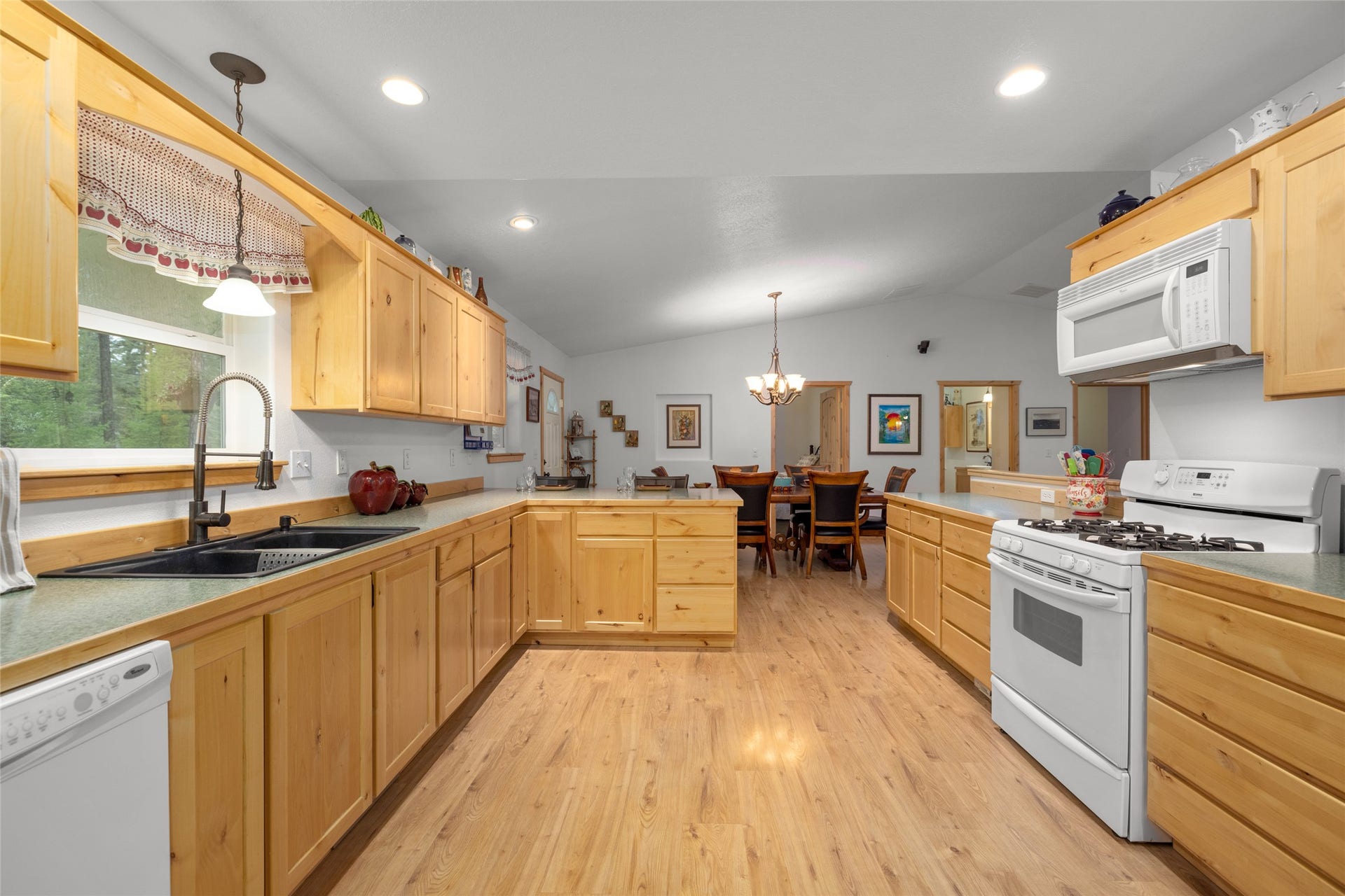 13033 Trinkus Lane, Bigfork, MT 59911 13033 Trinkus Lane, Bigfork, MT 59911