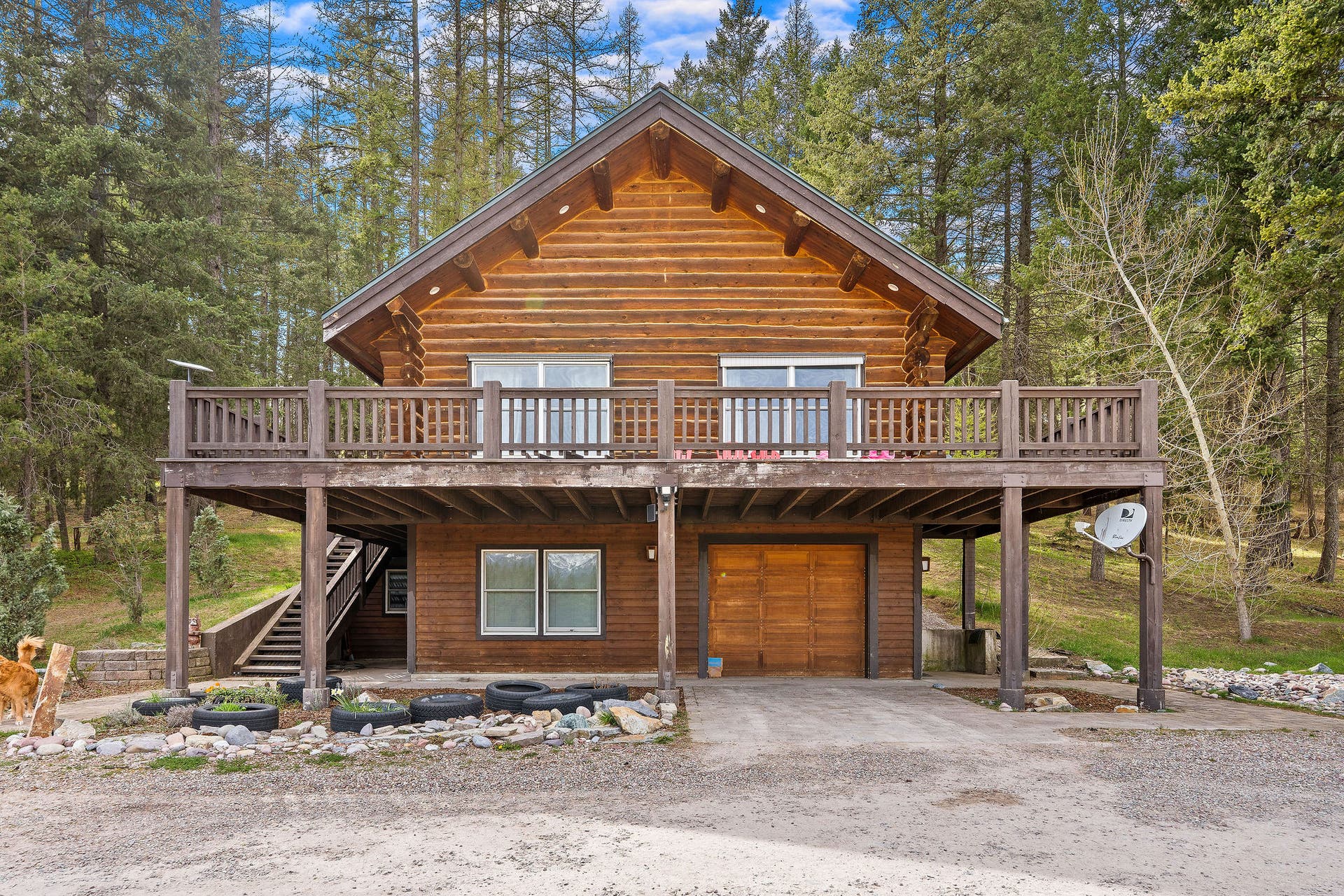 310 Rocky Woods Lane, Bigfork, MT 59911 Guest cabin: 2BD/2BA 1,778 SF