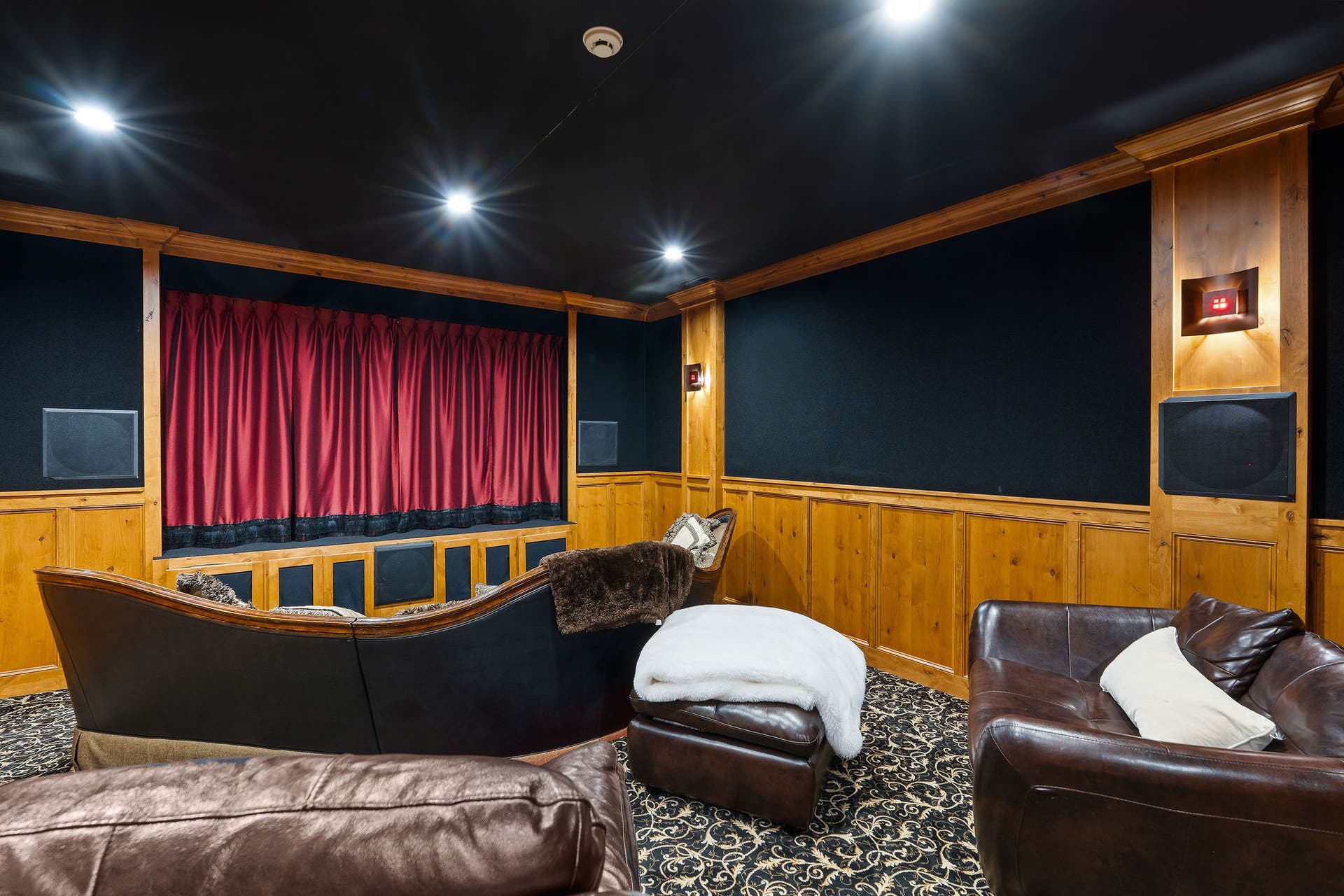 310 Rocky Woods Lane, Bigfork, MT 59911 Oversized screen and projector, adjcent equipment room
