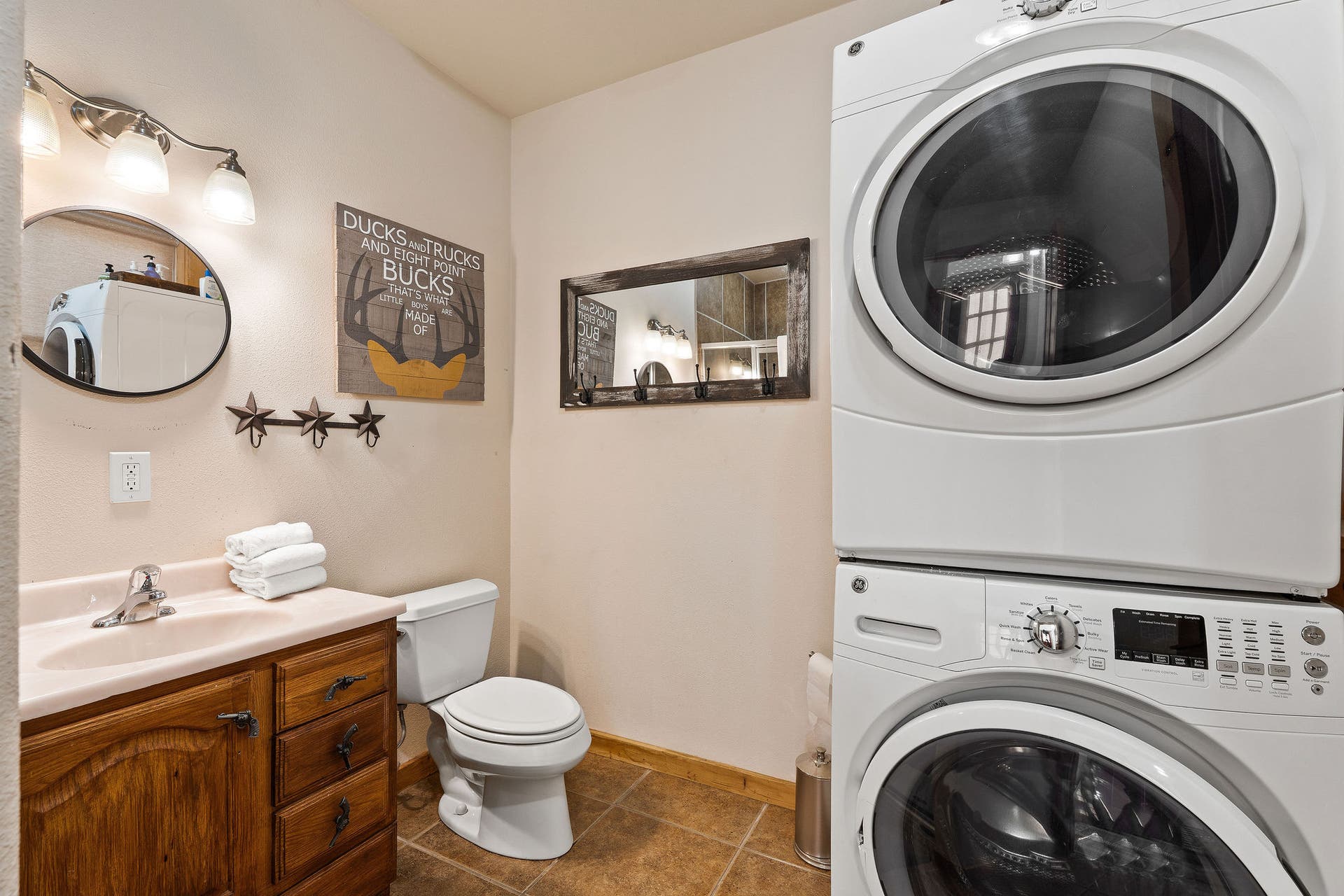 310 Rocky Woods Lane, Bigfork, MT 59911 Laundry room