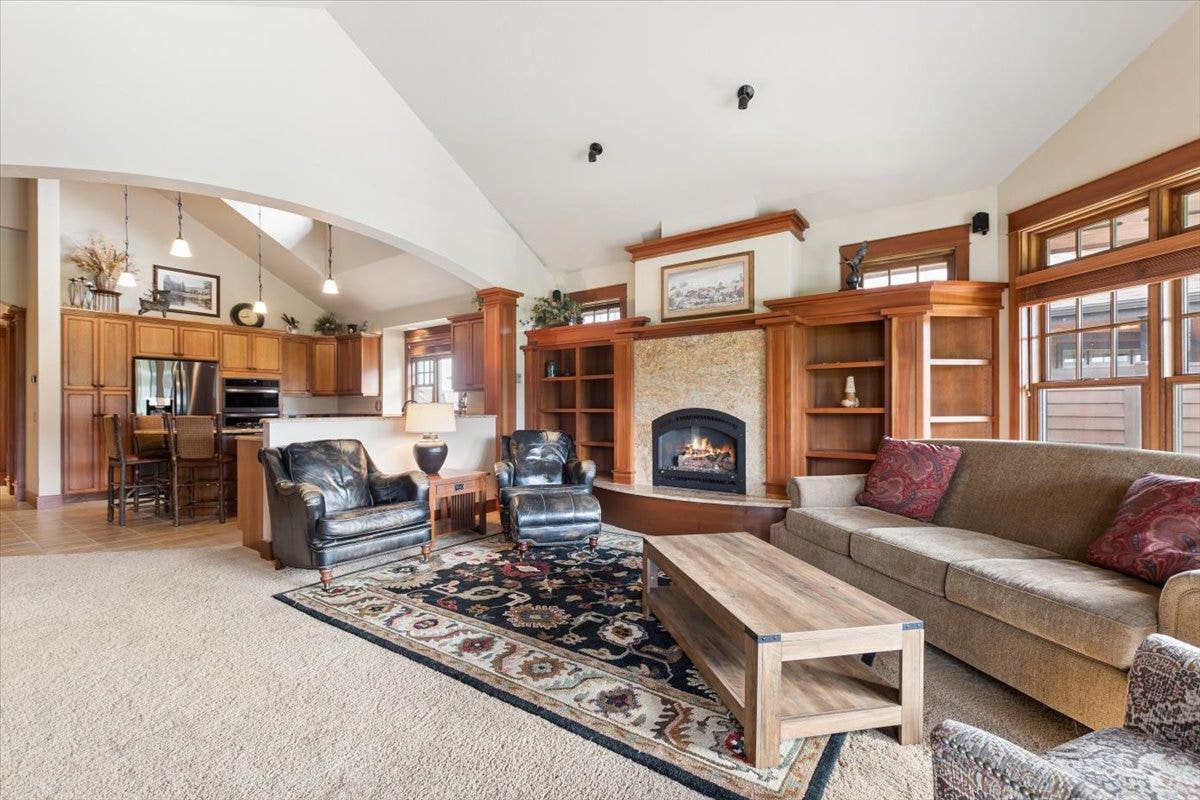 334 Eagle Bend Drive, Bigfork, MT 59911 334 Eagle Bend Drive, Bigfork, MT 59911