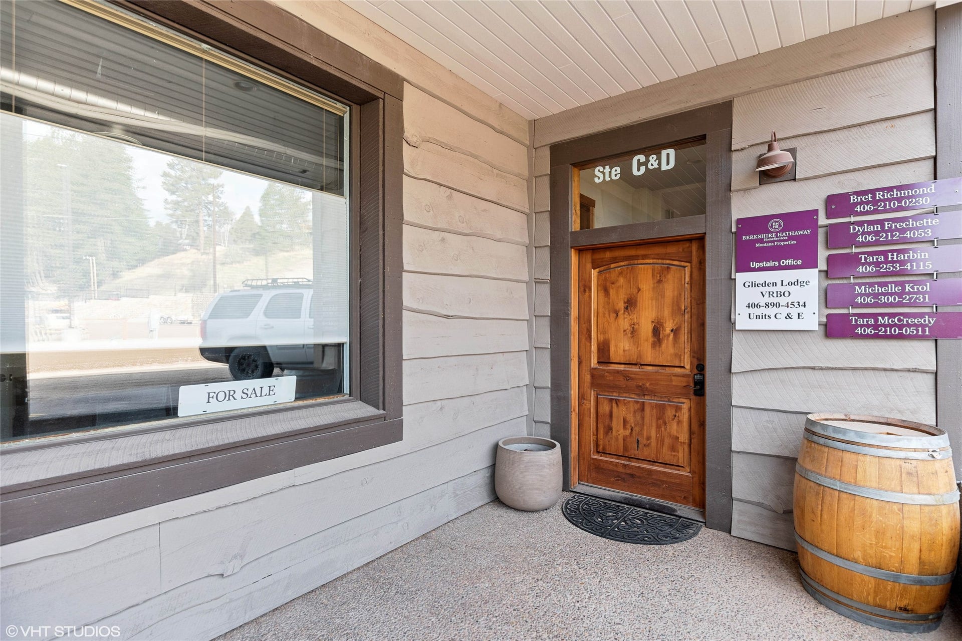 425 Grand Drive, Bigfork, MT 59911 Entrance to all 3 apartments/VRBO's
