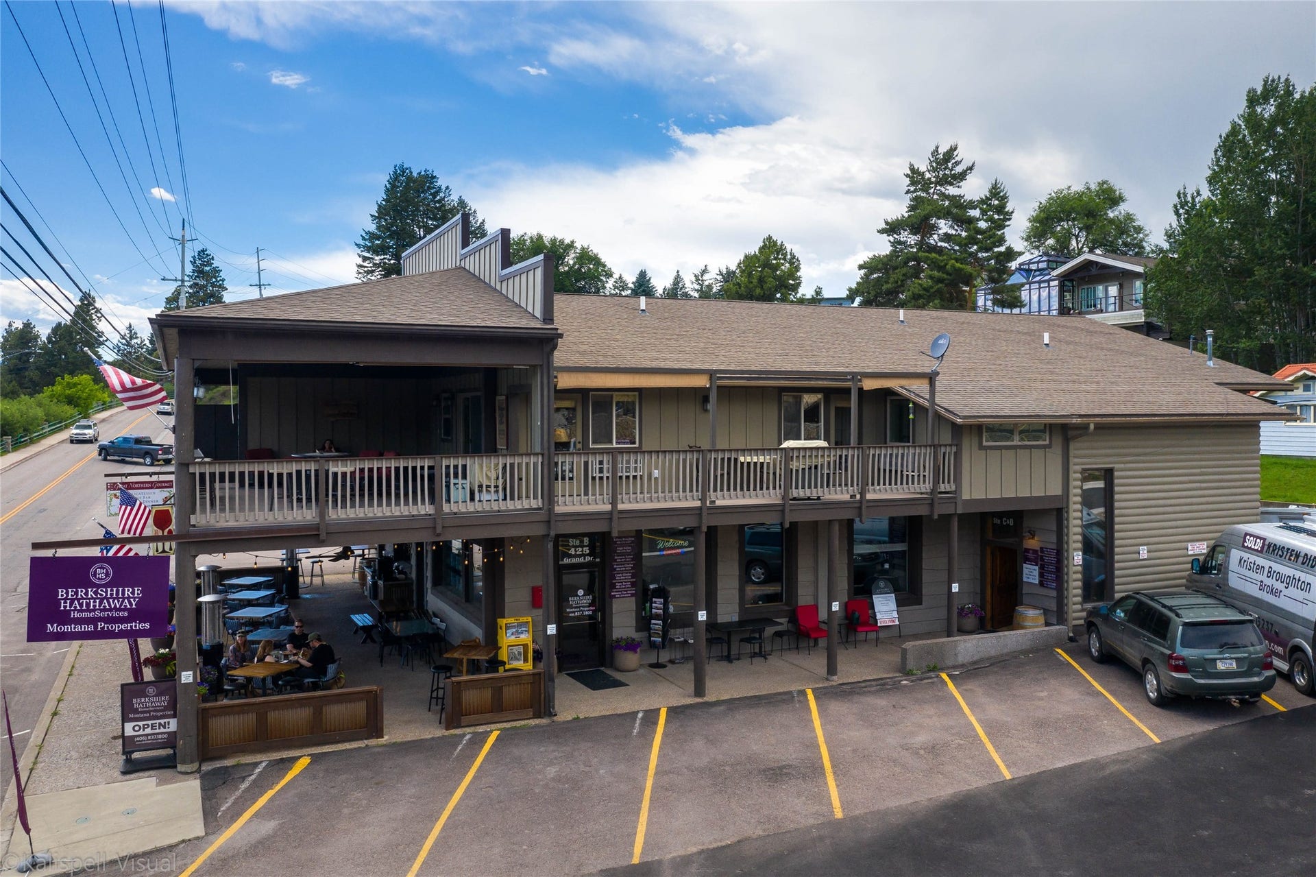 425 Grand Drive, Bigfork, MT 59911 Parking