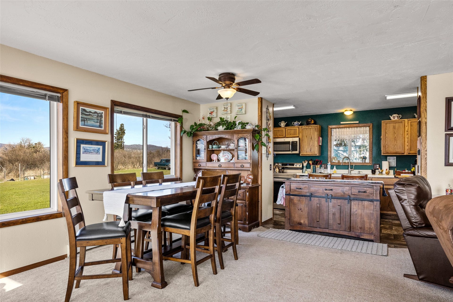 1662 & 1660 US Hwy 2 W, Kalispell, MT 59901