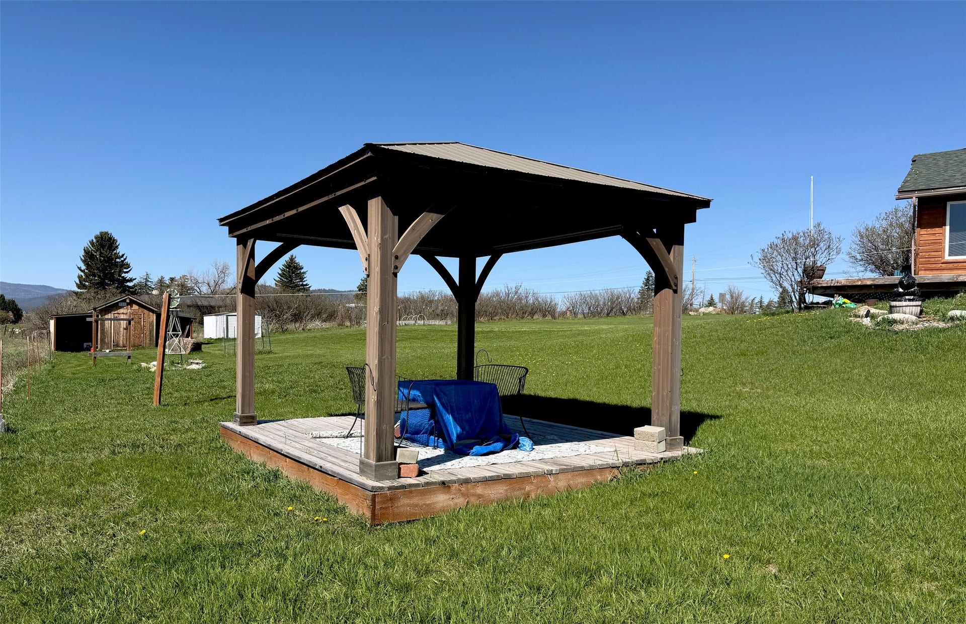 1662 & 1660 US Hwy 2 W, Kalispell, MT 59901
