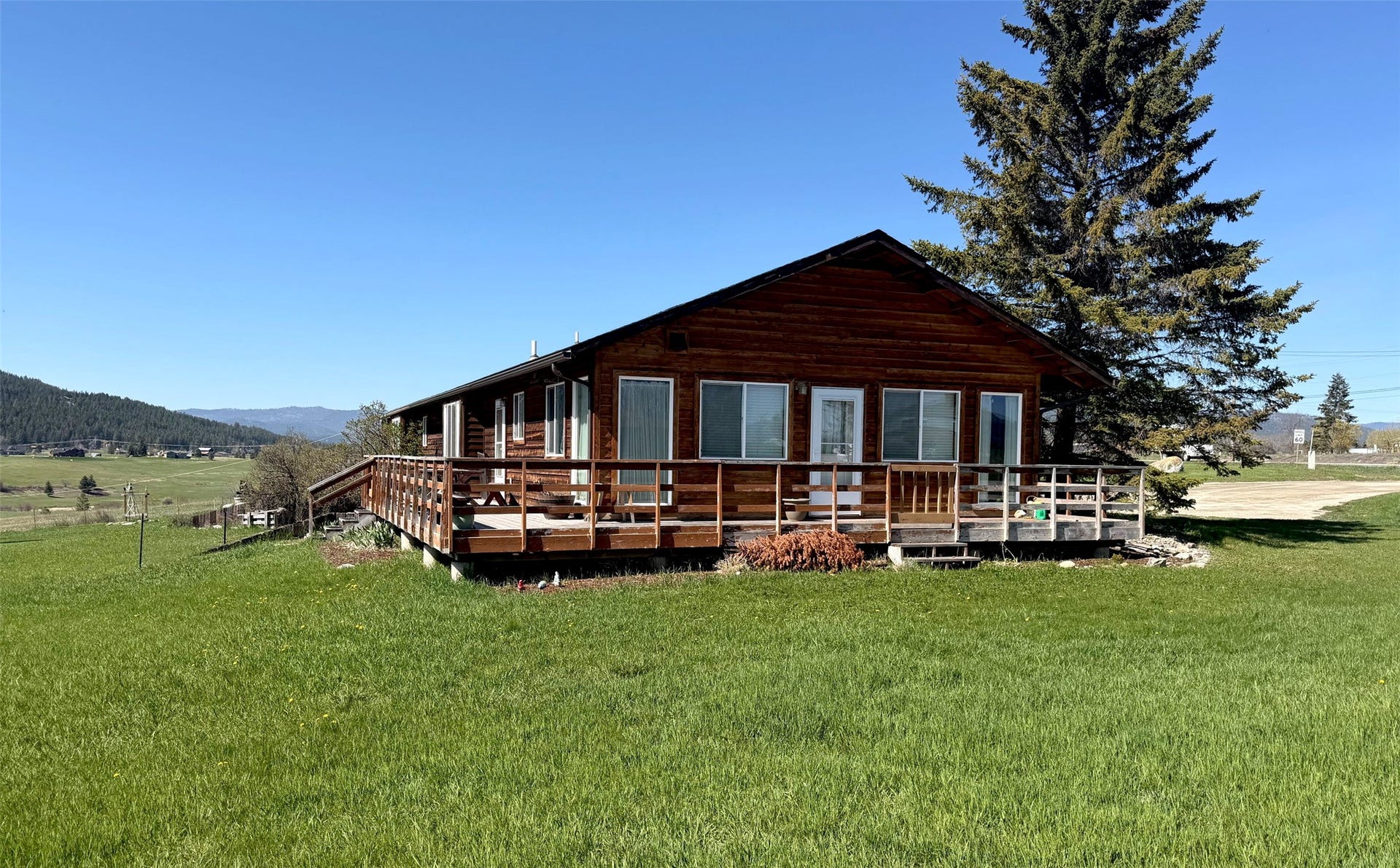 1662 & 1660 US Hwy 2 W, Kalispell, MT 59901