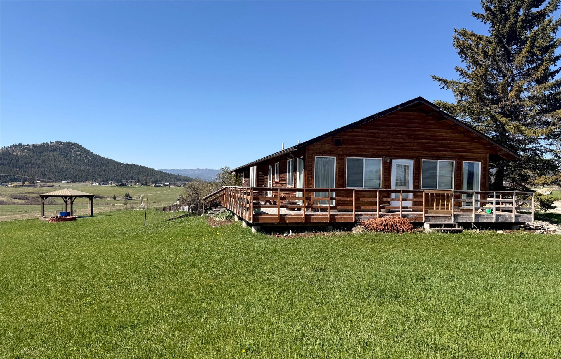 1662 & 1660 US Hwy 2 W, Kalispell, MT 59901