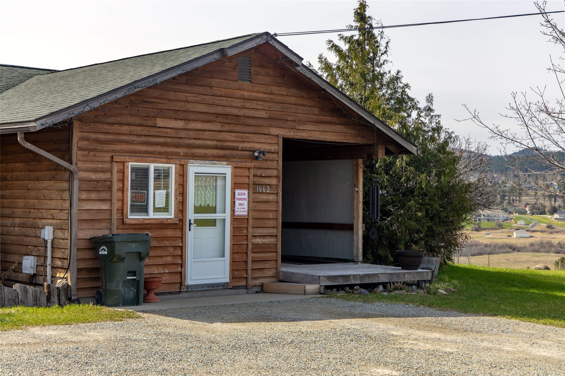 1662 & 1660 US Hwy 2 W, Kalispell, MT 59901