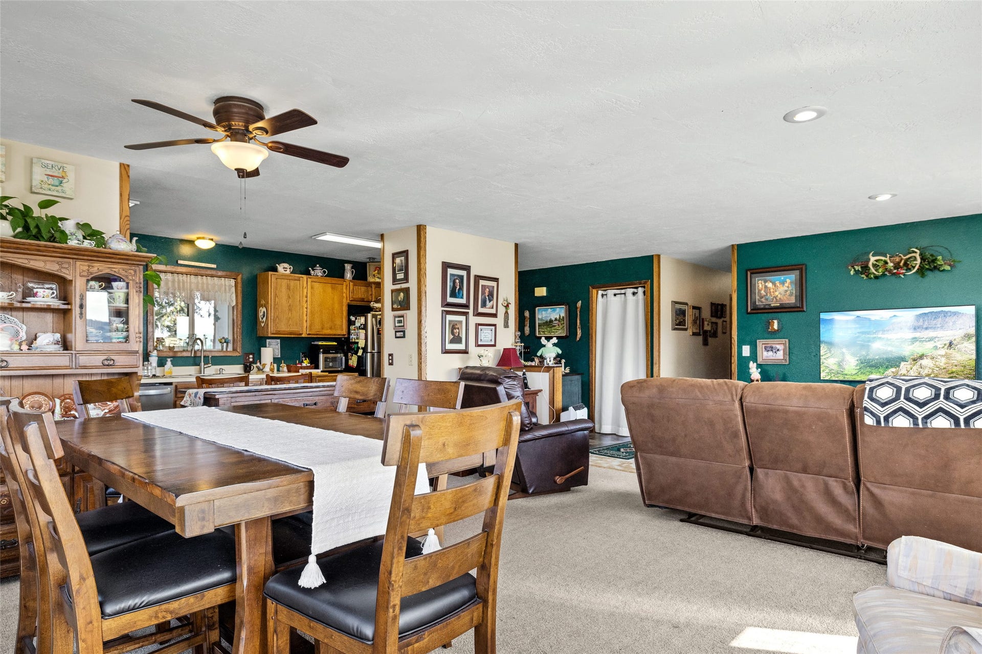 1662 & 1660 US Hwy 2 W, Kalispell, MT 59901