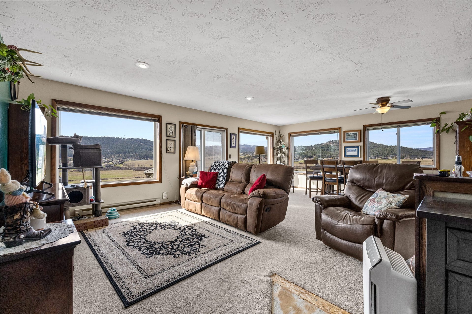1662 & 1660 US Hwy 2 W, Kalispell, MT 59901