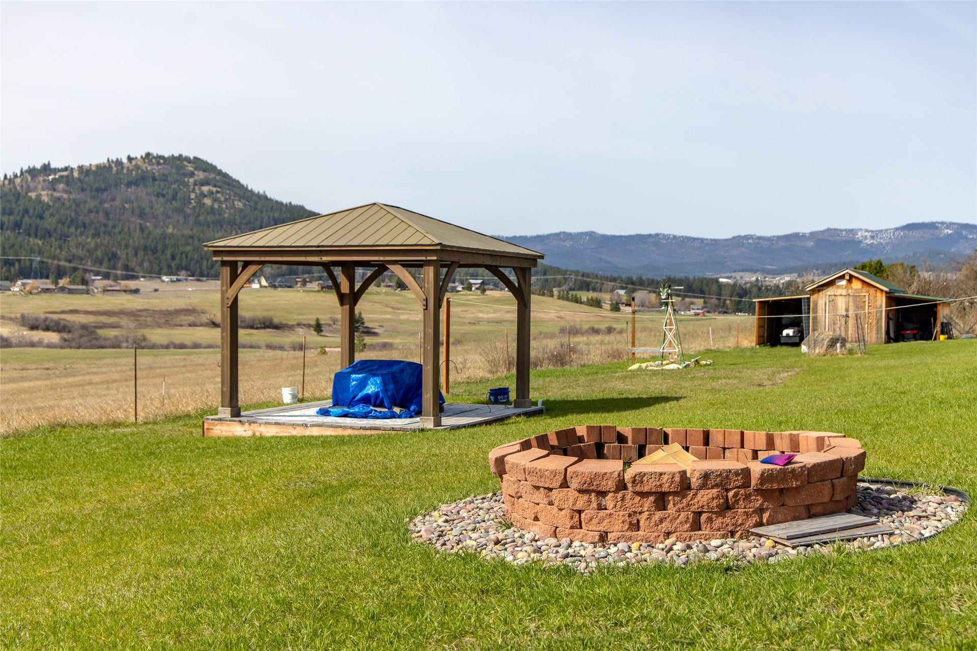 1662 & 1660 US Hwy 2 W, Kalispell, MT 59901