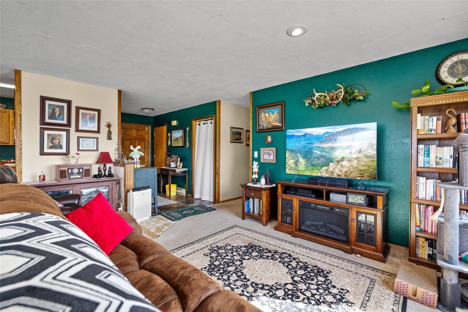 1662 & 1660 US Hwy 2 W, Kalispell, MT 59901