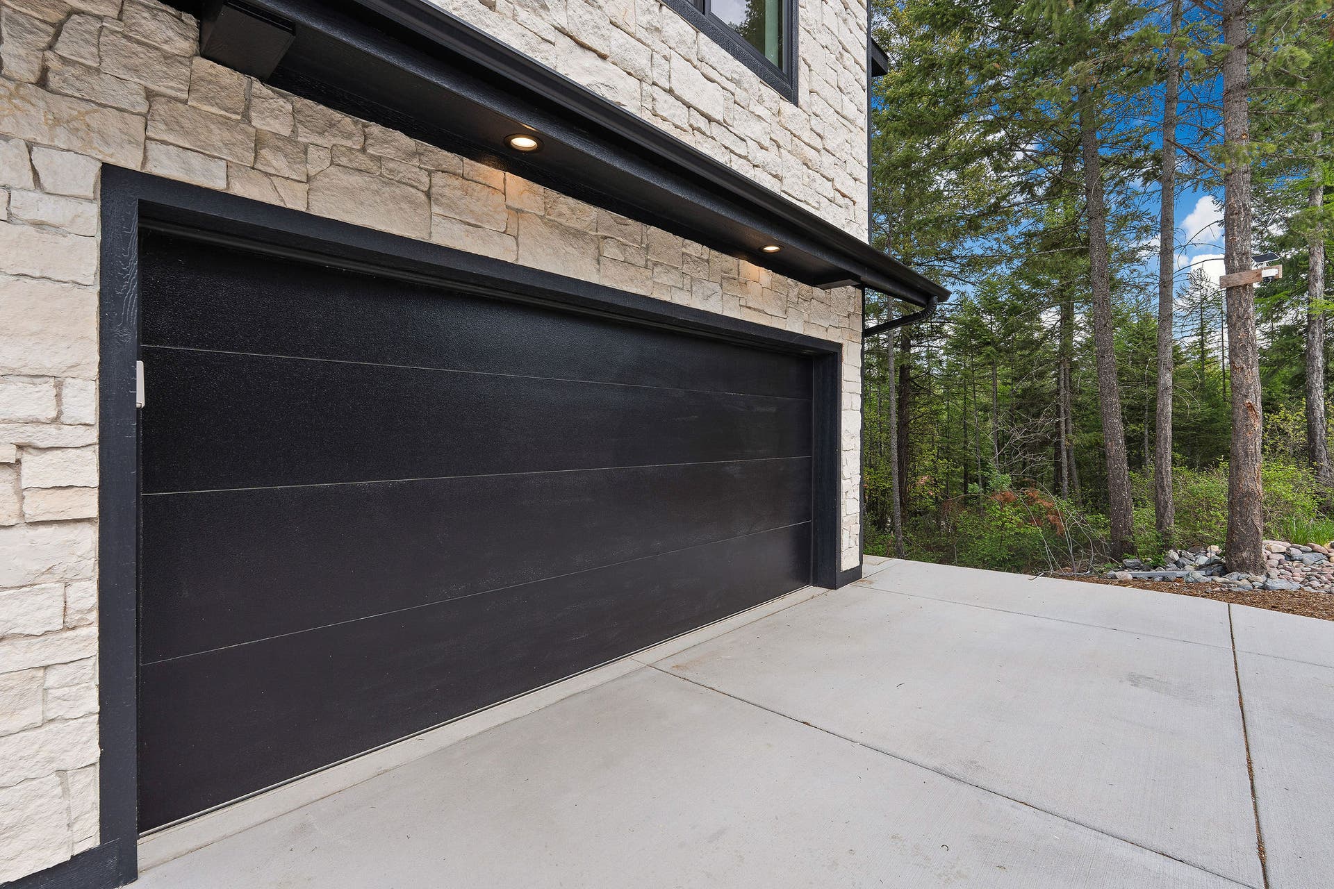 215 Whisper Ridge Drive, Bigfork, MT 59911 215 Whisper Ridge Drive, Bigfork, MT 59911