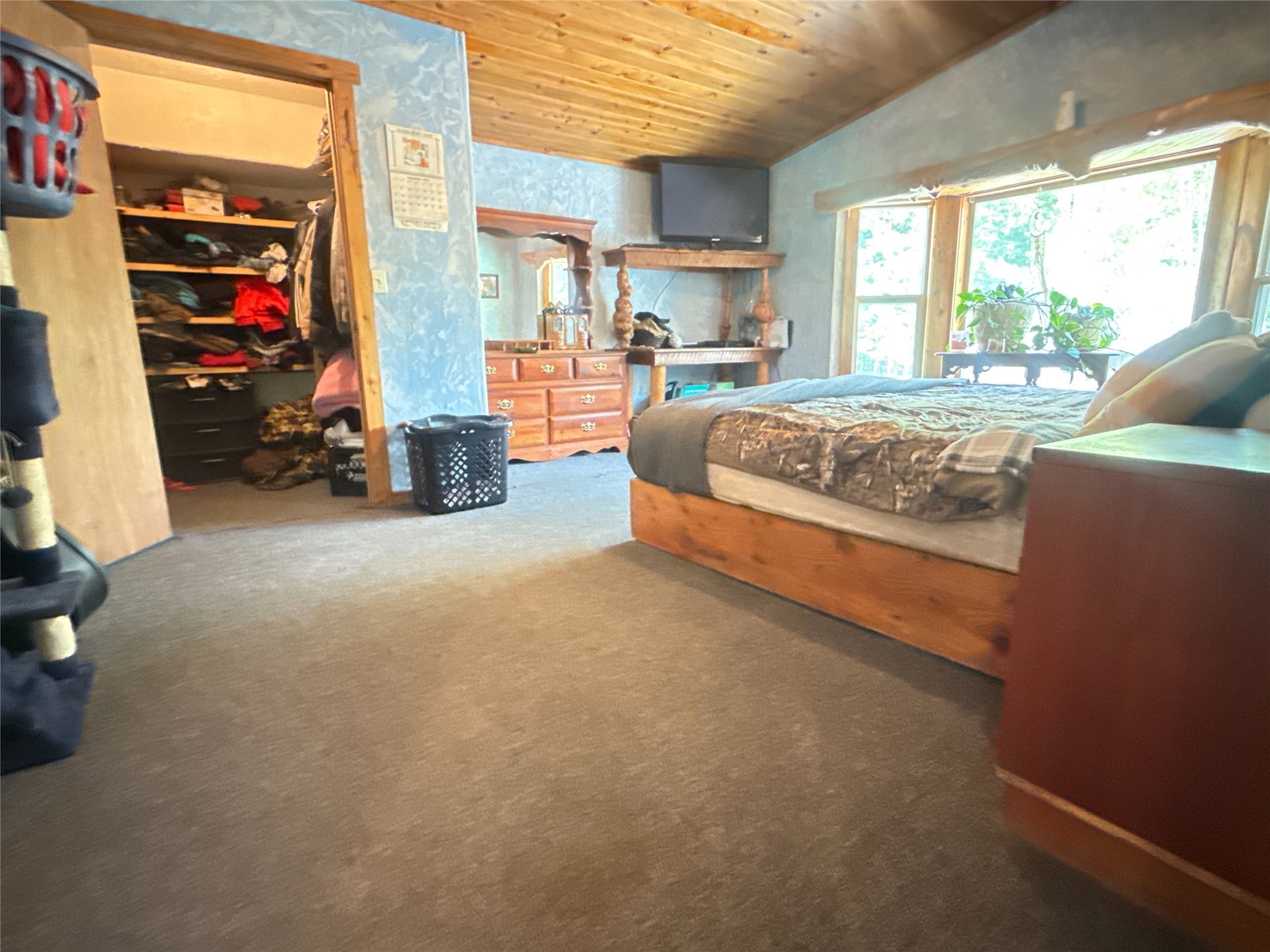 13376 Bug Creek Road, Bigfork, MT 59911 13376 Bug Creek Road, Bigfork, MT 59911