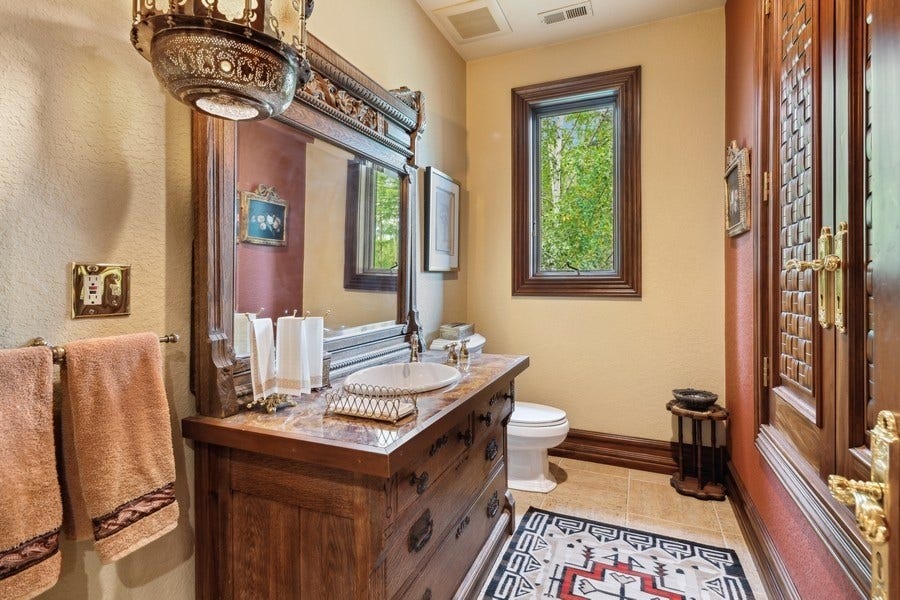 940 McCaffery Road, Bigfork, MT 59911 Half Bathroom