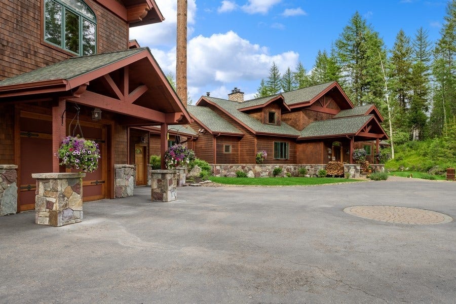 940 McCaffery Road, Bigfork, MT 59911 Paved Driveway
