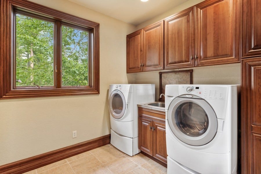 940 McCaffery Road, Bigfork, MT 59911 Laundry Room