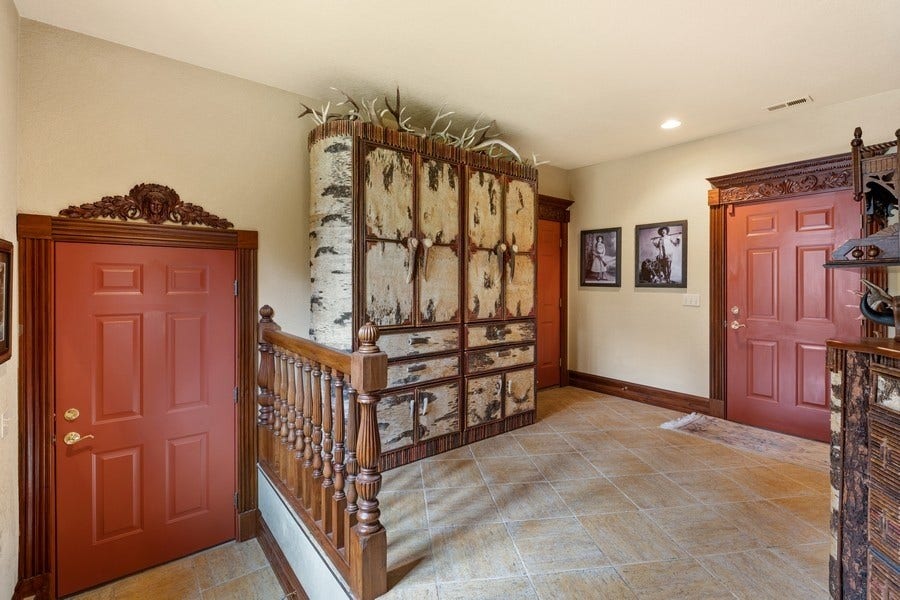 940 McCaffery Road, Bigfork, MT 59911 Entry to Guest Apartment