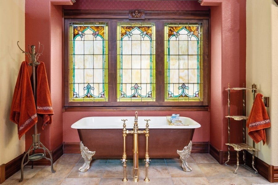 940 McCaffery Road, Bigfork, MT 59911 Clawfoot Soaking Tub