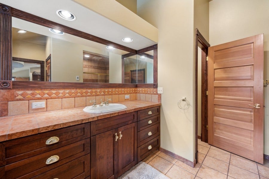 940 McCaffery Road, Bigfork, MT 59911 Guest Apartment Bathroom