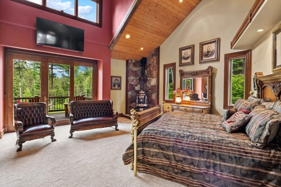 940 McCaffery Road, Bigfork, MT 59911 Primary Bedroom