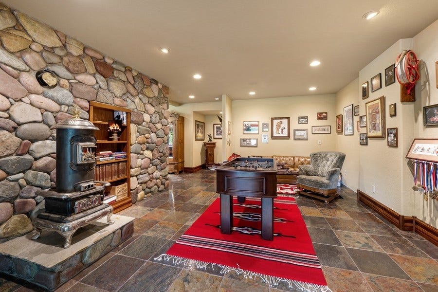 940 McCaffery Road, Bigfork, MT 59911 Recreation/Family Room