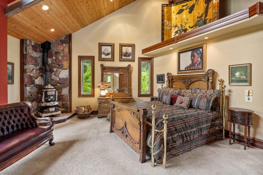 940 McCaffery Road, Bigfork, MT 59911 Primary Bedroom