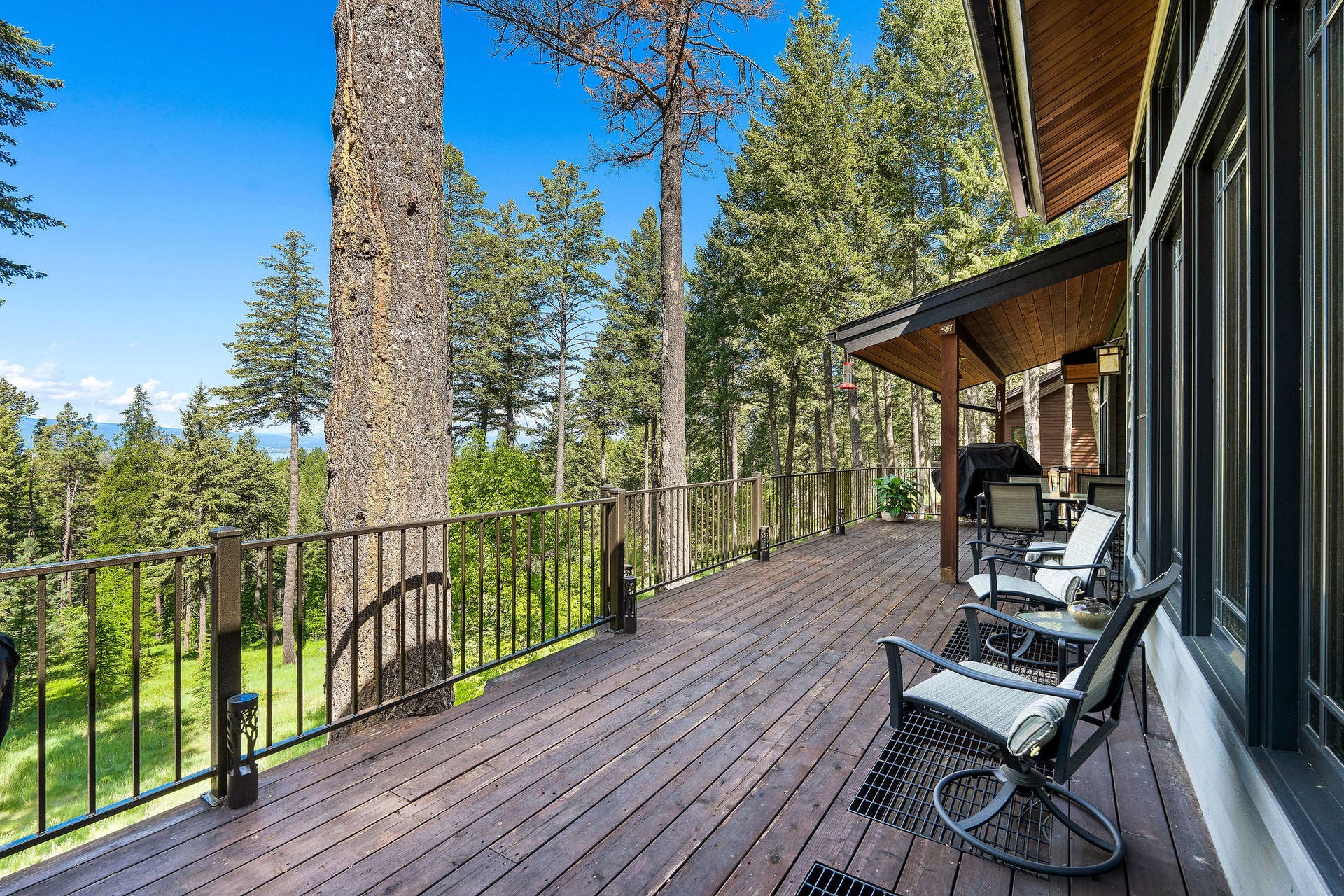 599 Pommel Drive, Bigfork, MT 59911 Expansive decks...