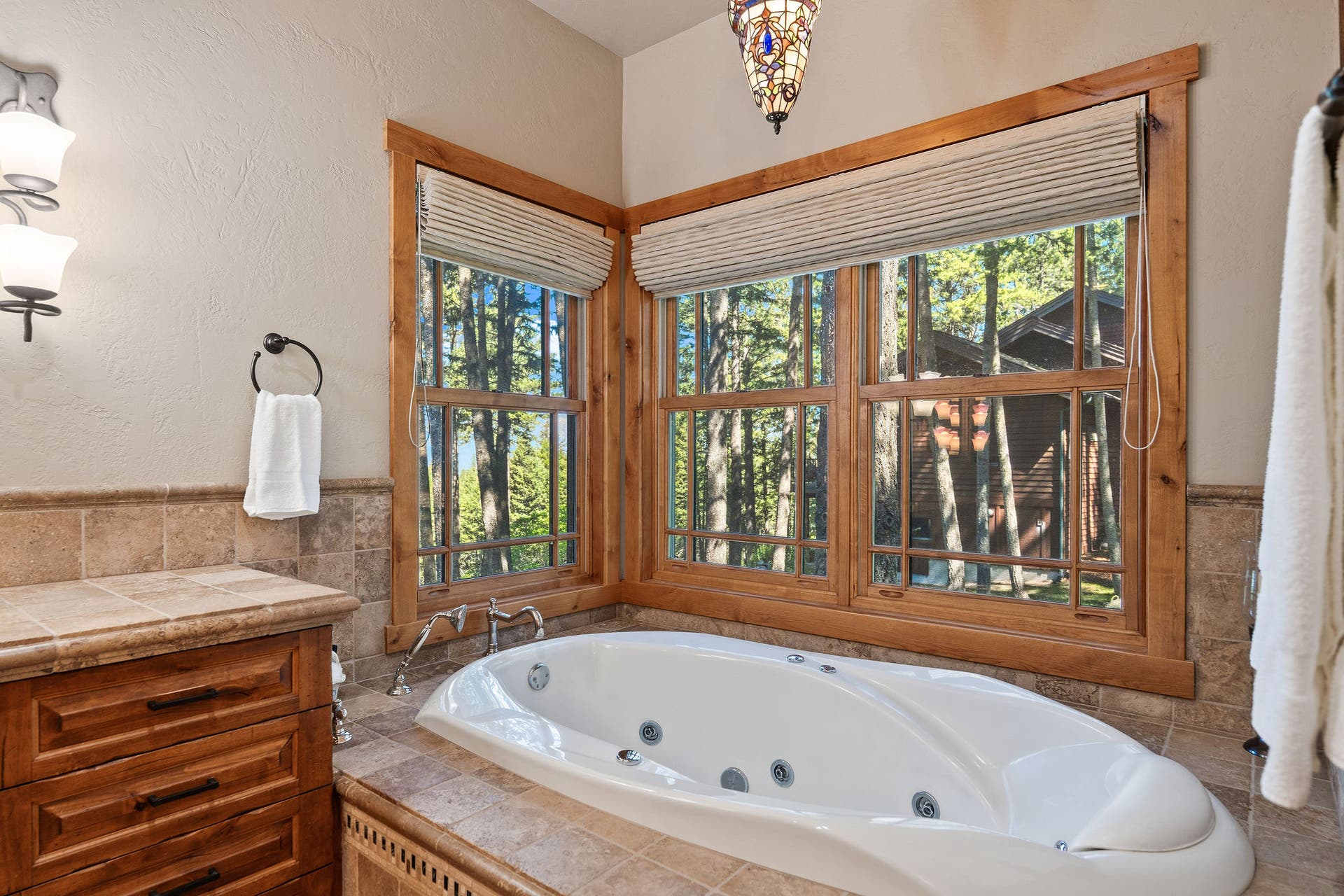 599 Pommel Drive, Bigfork, MT 59911 ...with soaking tub...