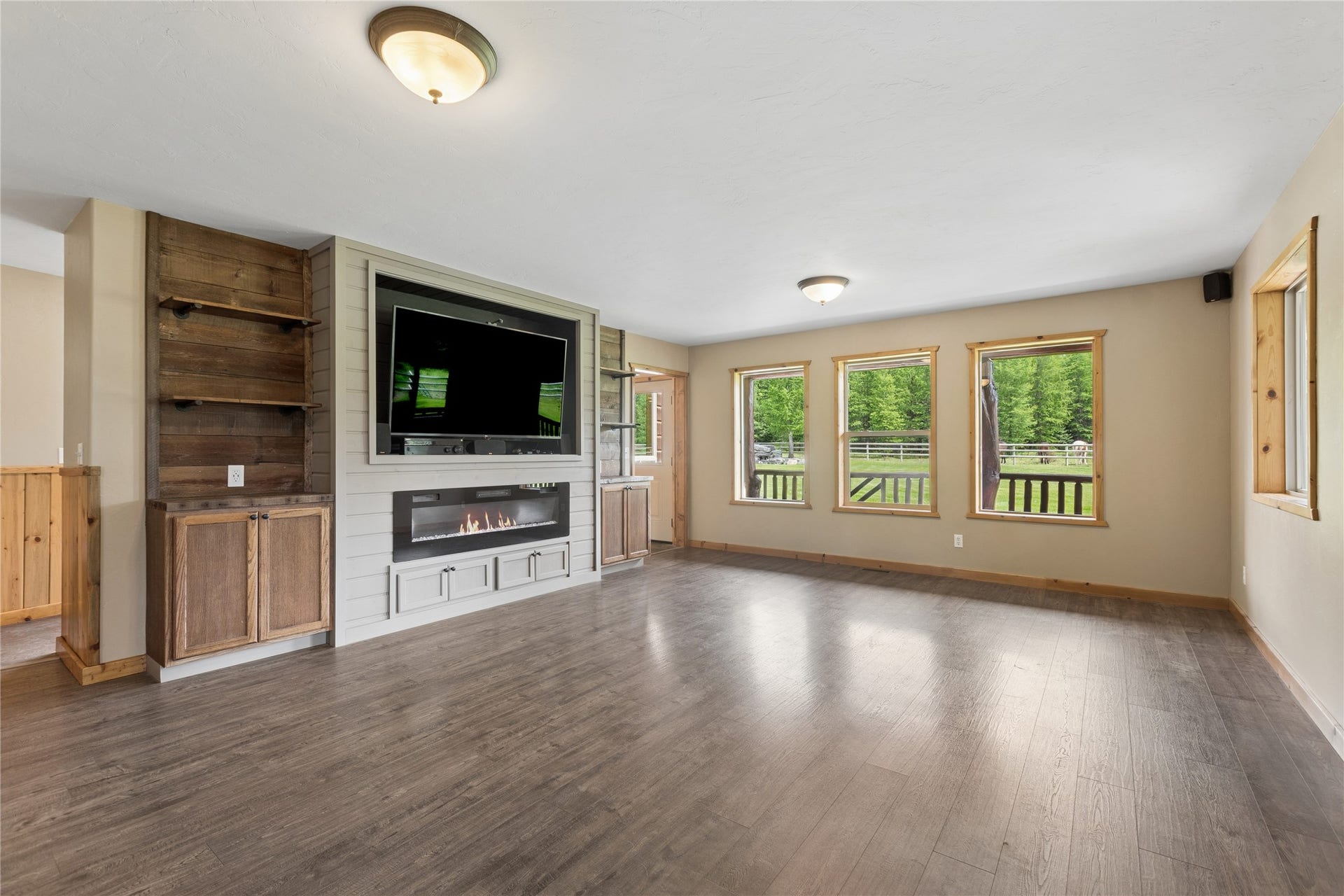 28321 Cougar Trail, Bigfork, MT 59911 28321 Cougar Trail, Bigfork, MT 59911