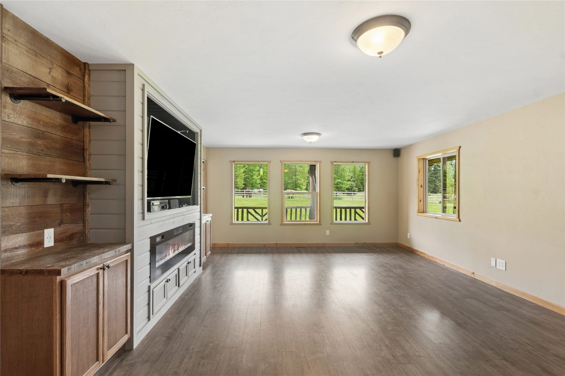 28321 Cougar Trail, Bigfork, MT 59911 28321 Cougar Trail, Bigfork, MT 59911