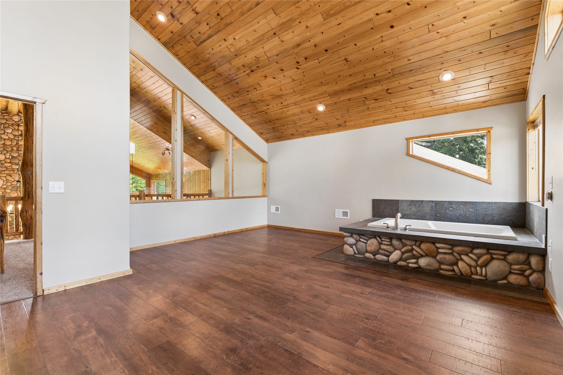 28321 Cougar Trail, Bigfork, MT 59911 28321 Cougar Trail, Bigfork, MT 59911
