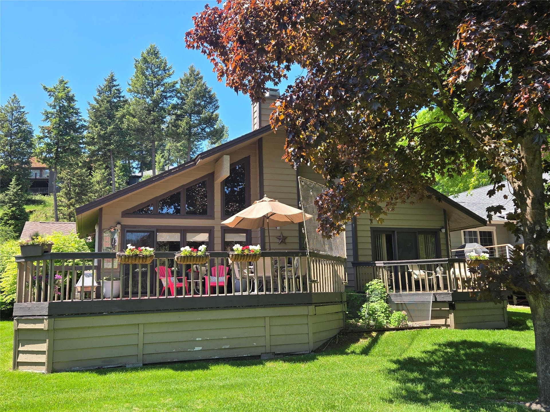 85 Golf Terrace, Bigfork, MT 59911 Deck overlooking the golf course