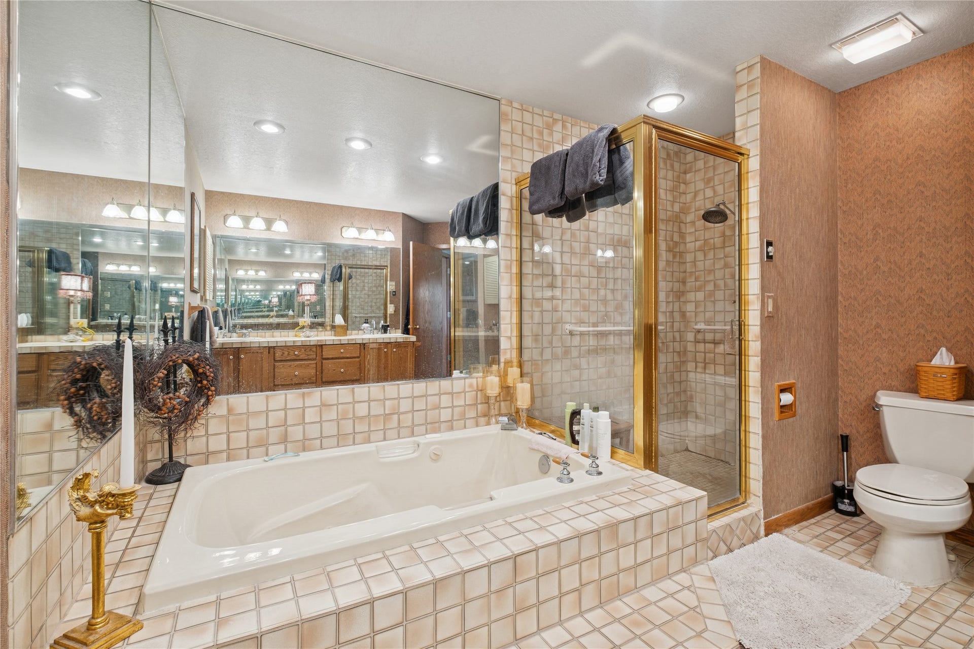 85 Golf Terrace, Bigfork, MT 59911 Primary Bath