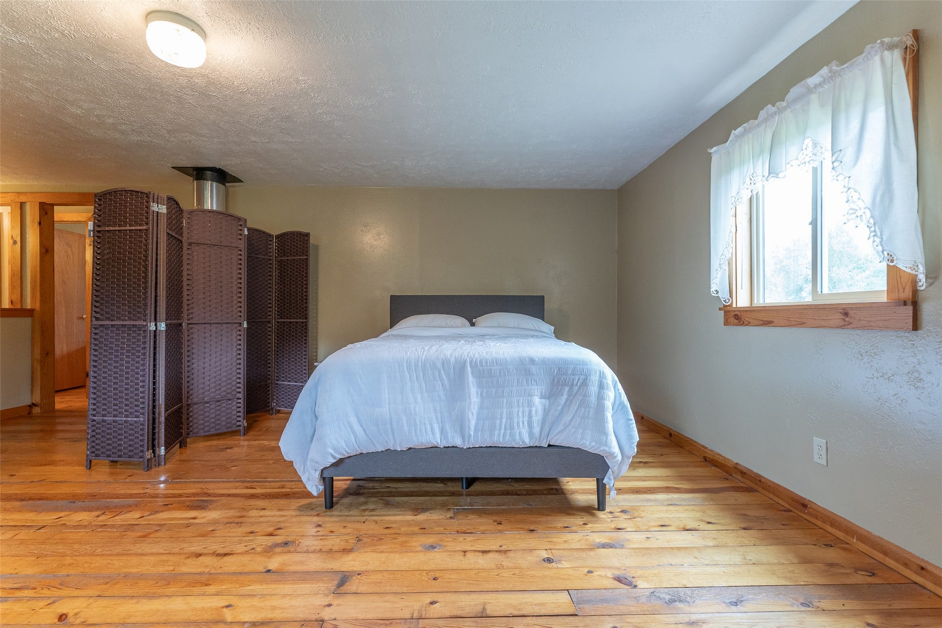 104 and 108 Remington Road, Noxon, MT 59853 104 and 108 Remington Road, Noxon, MT 59853