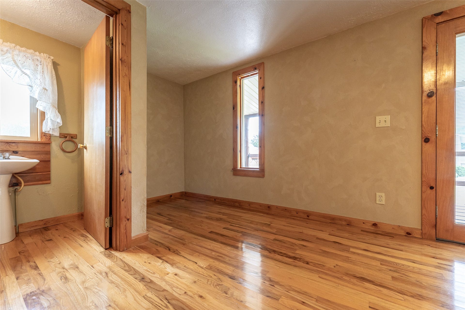 104 and 108 Remington Road, Noxon, MT 59853 104 and 108 Remington Road, Noxon, MT 59853