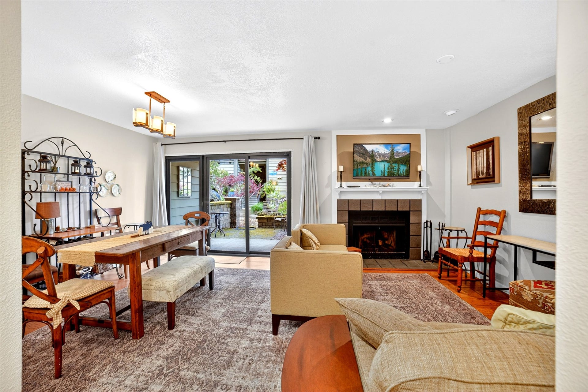 Dining/Living Room