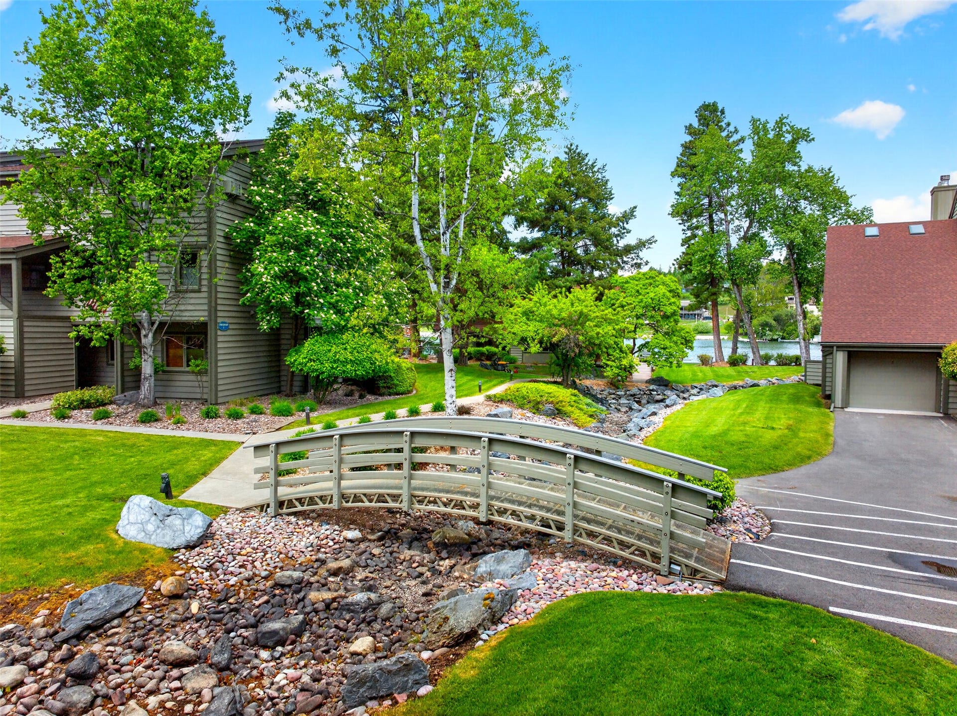 Community Exterior Features
