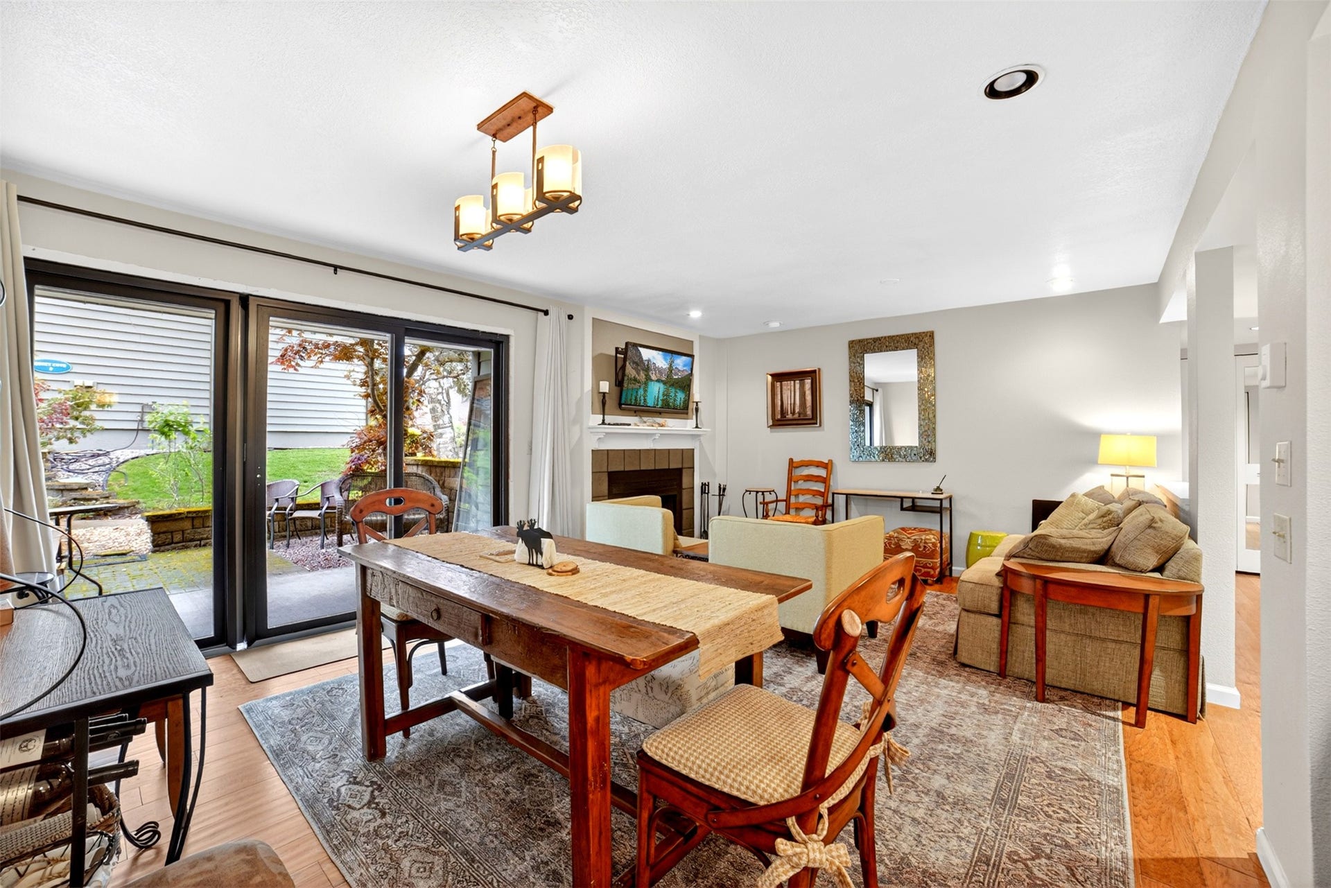 Dining/Living Room