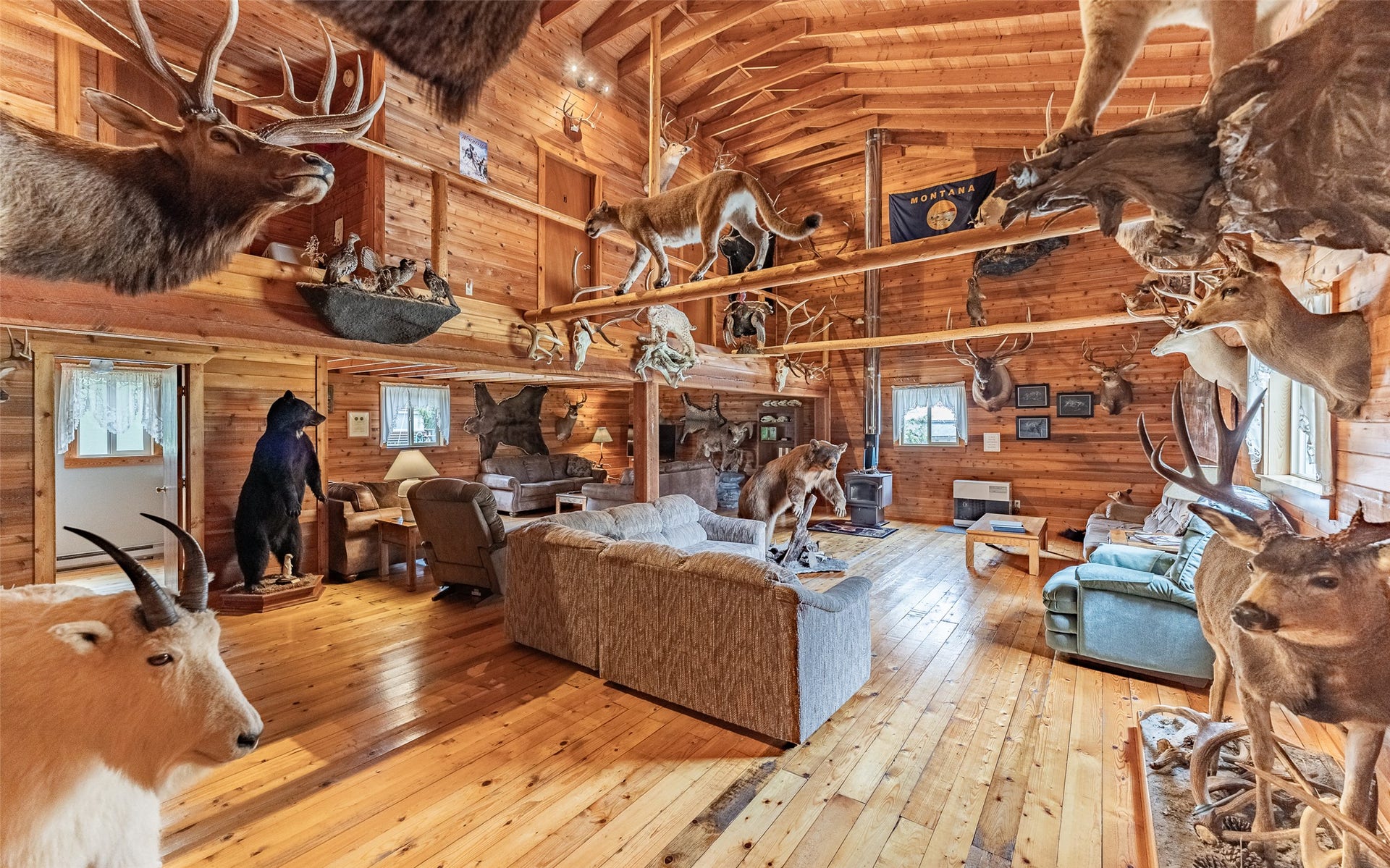 100, 104, 108 Remington Road, Noxon, MT 59853 Lodge