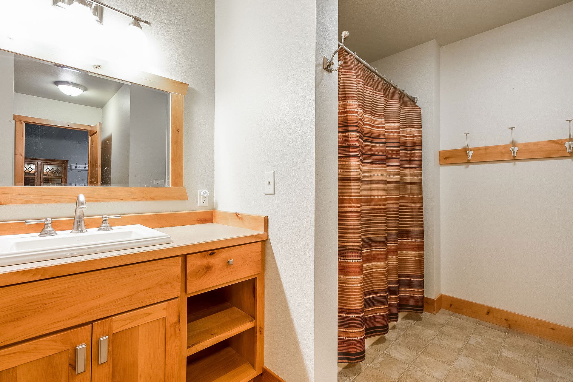 130 Ashley Hills Drive, Kalispell, MT 59901 Lower Level Bath