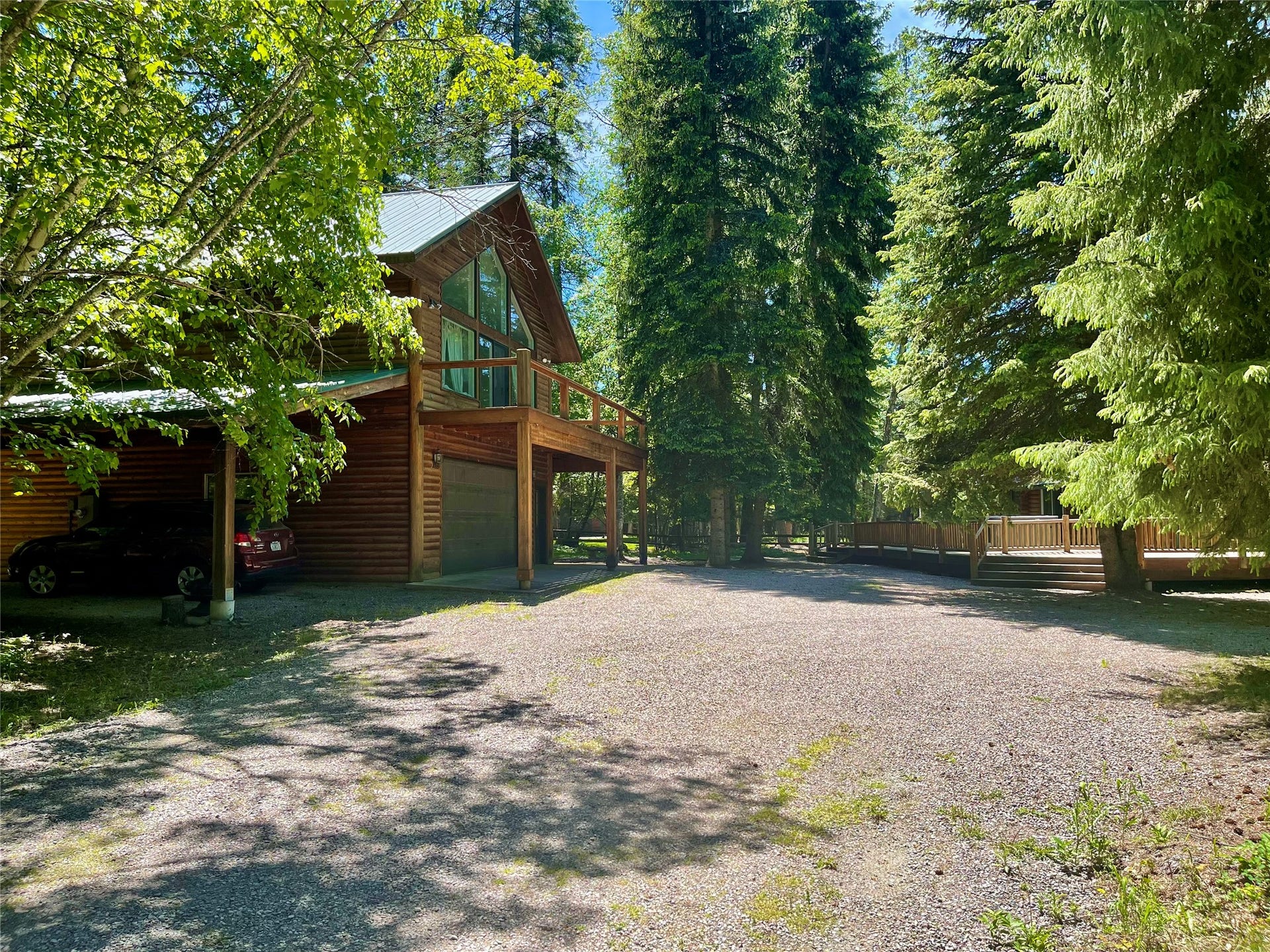 Main Drive between Apartment and Main House