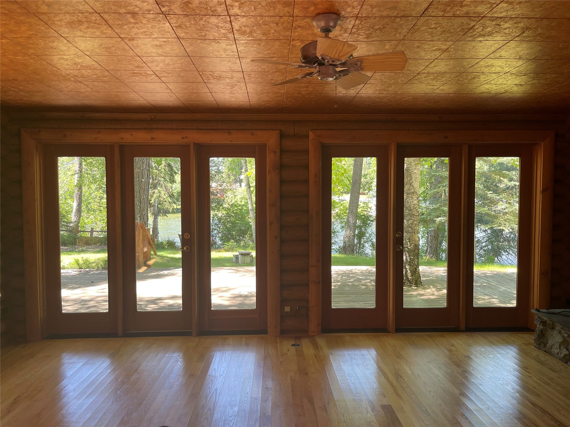Mai House Doors to the River