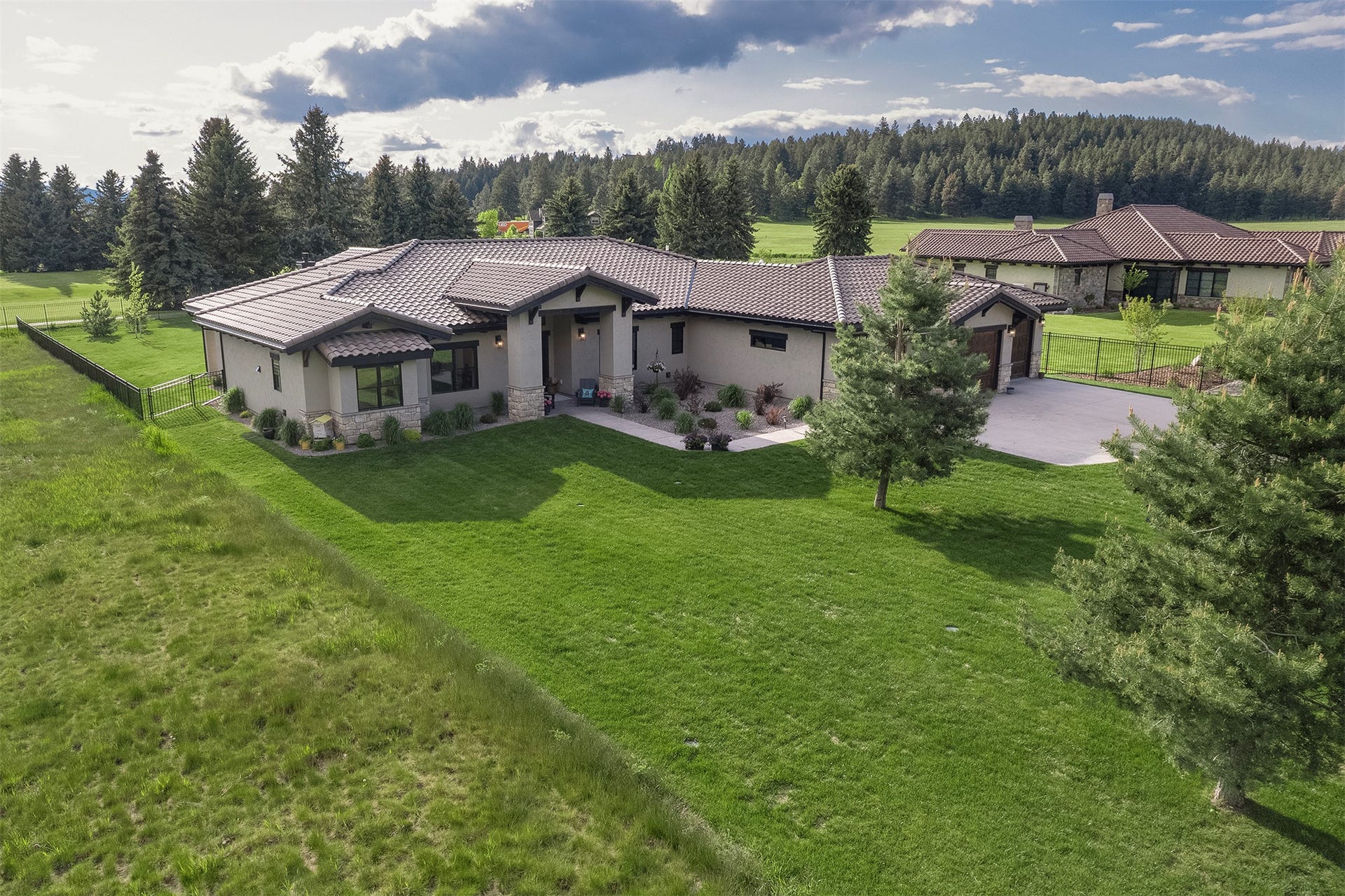 344 Chapman Lane, Bigfork, MT 59911 344 Chapman Lane, Bigfork, MT 59911