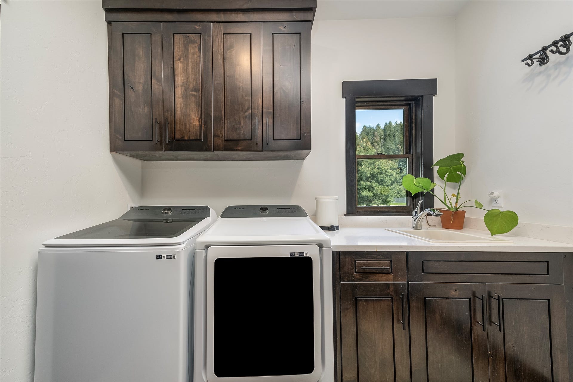344 Chapman Lane, Bigfork, MT 59911 344 Chapman Lane, Bigfork, MT 59911