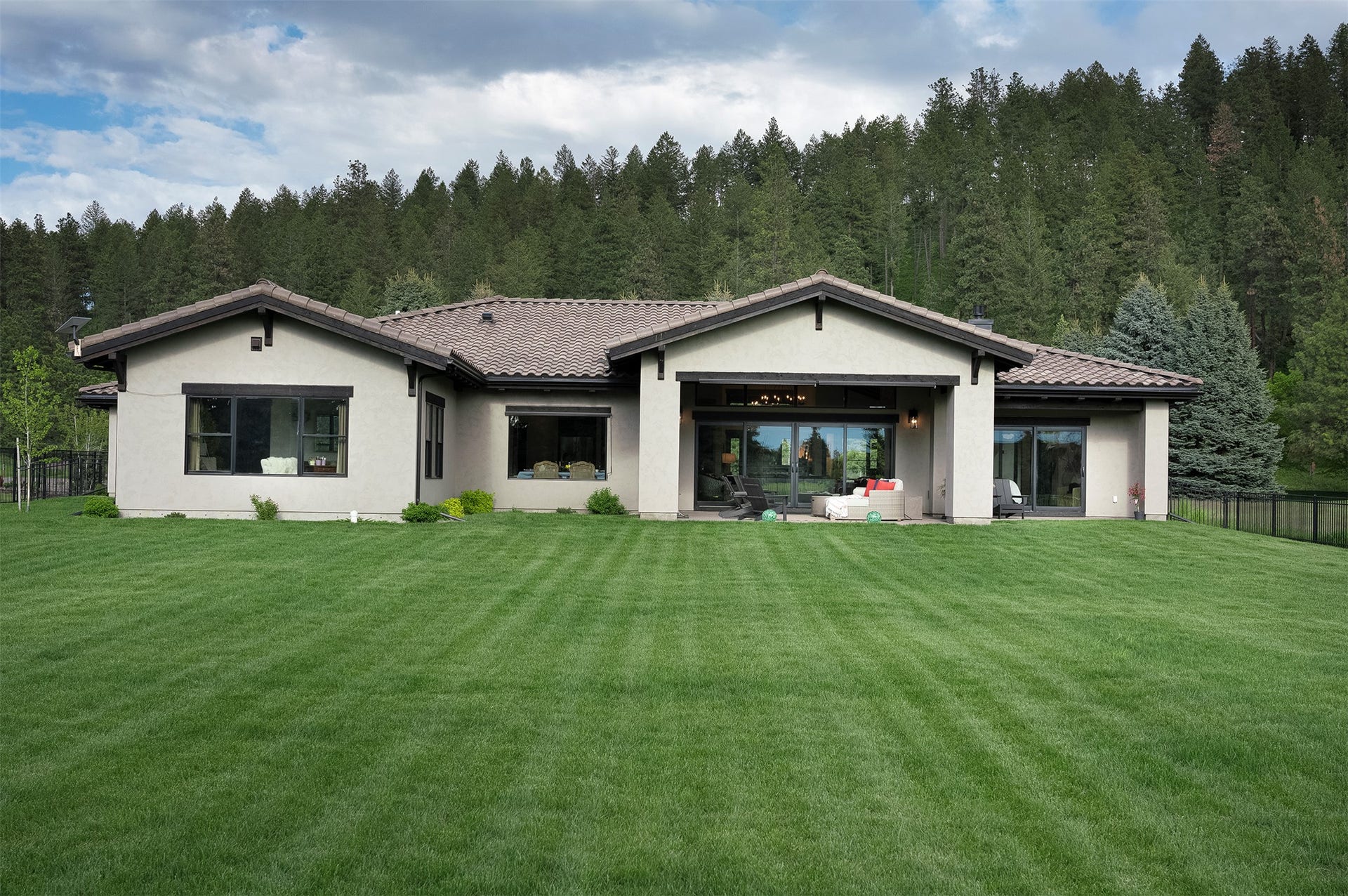 344 Chapman Lane, Bigfork, MT 59911 344 Chapman Lane, Bigfork, MT 59911