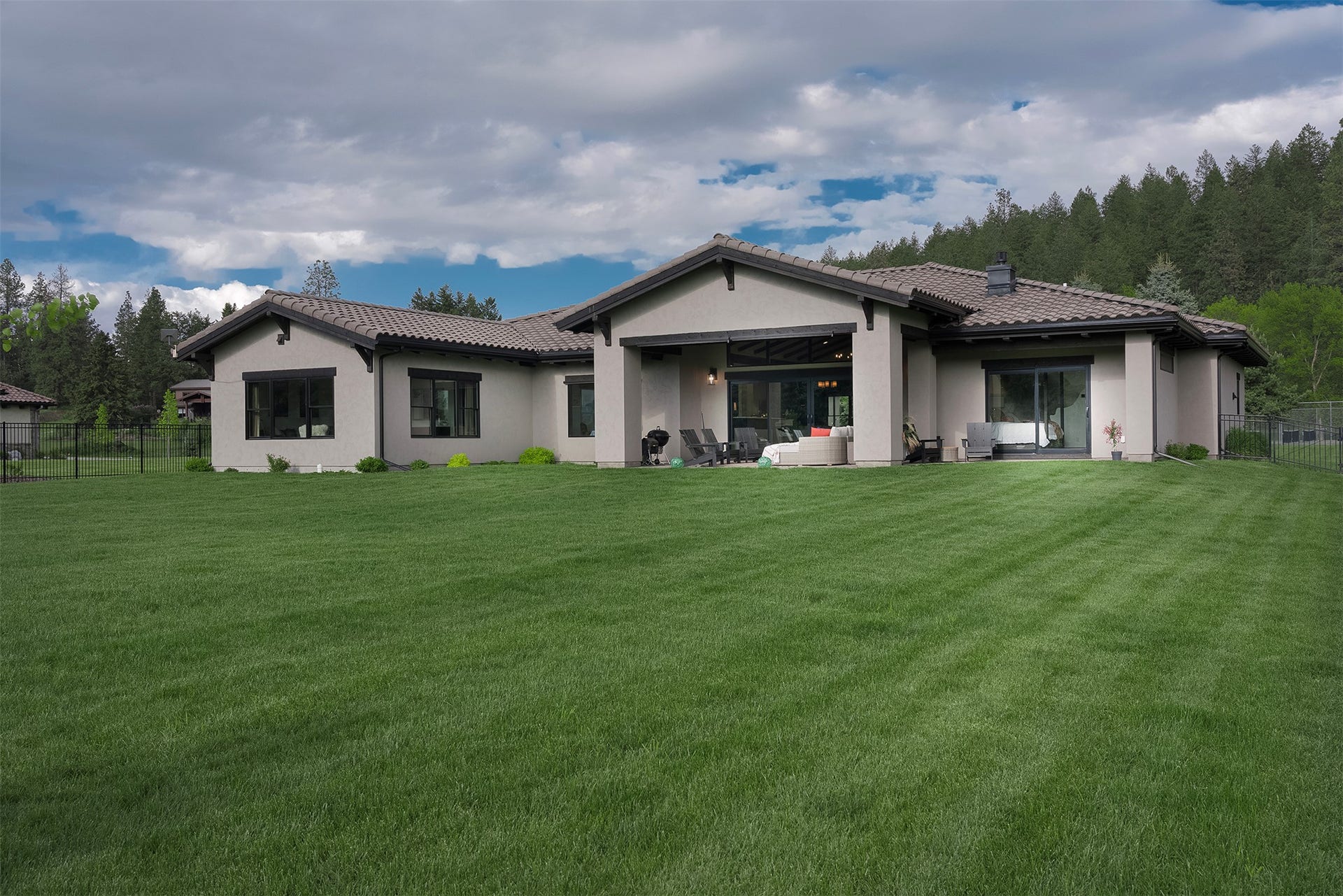 344 Chapman Lane, Bigfork, MT 59911 344 Chapman Lane, Bigfork, MT 59911